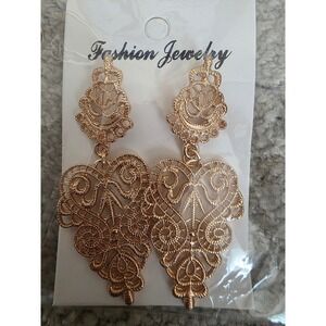 Wild Bohemian Hollow Leaf Earrings Golden